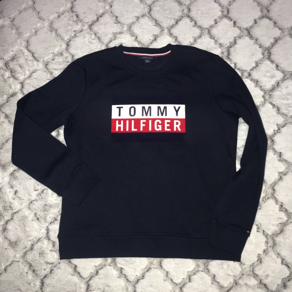 Tommy sweater